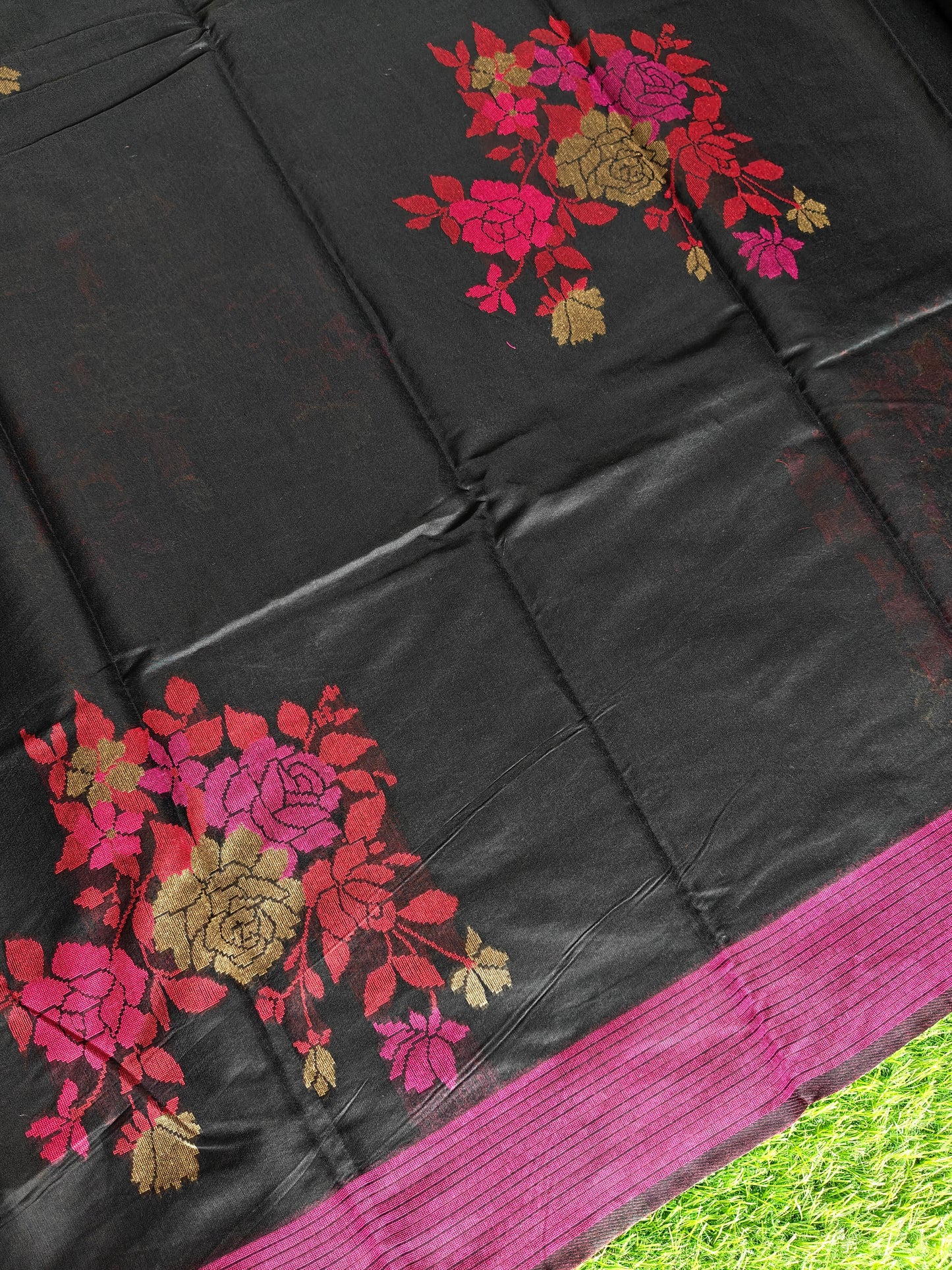 Black Cotton Saree with Thread Embroidery & Contrast Border | Elegant Traditional Saree
