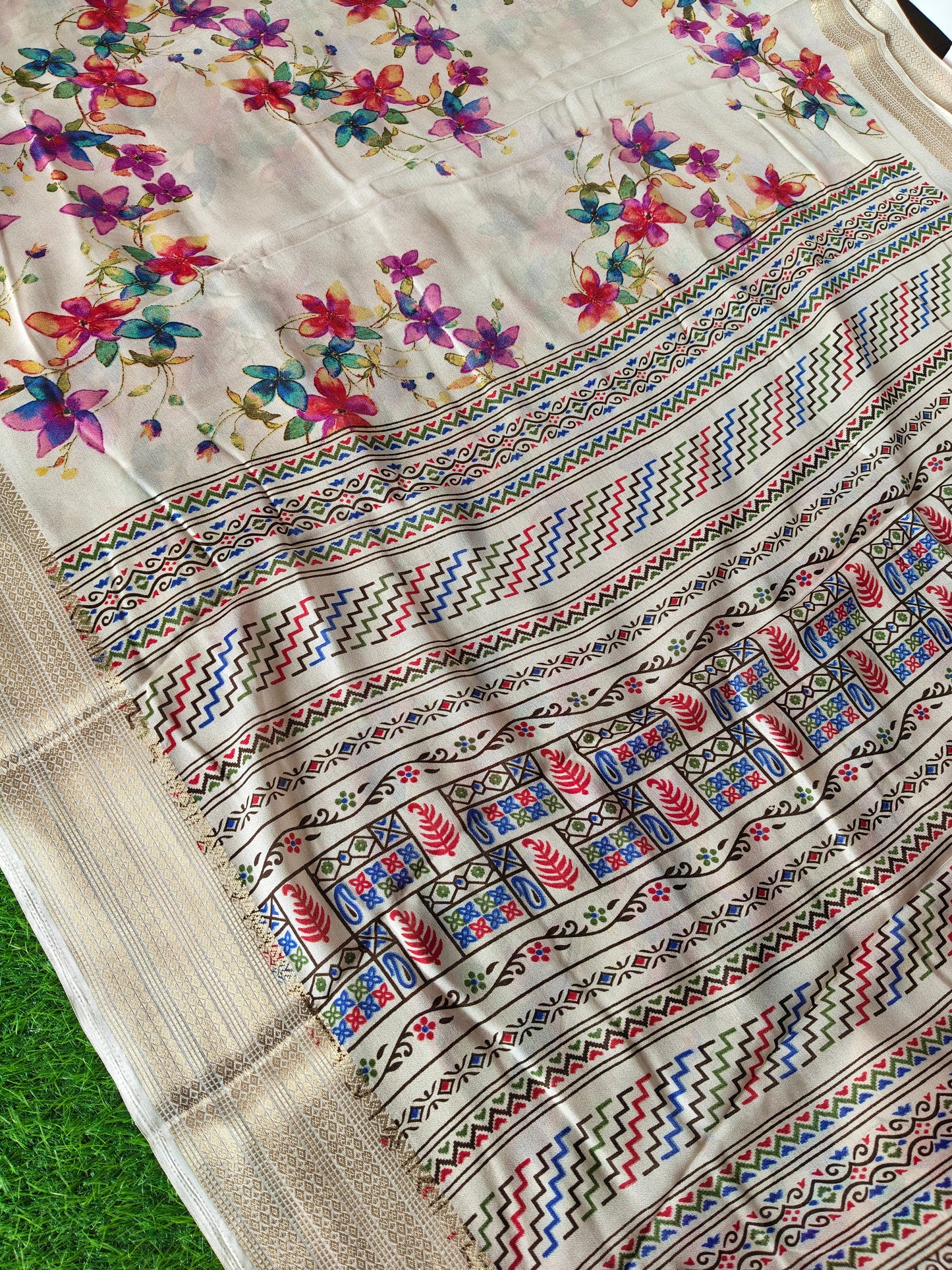 White Georgette Saree (Copy 2)