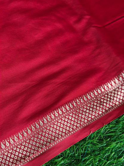 Tomato red colour semi crepe solid colour with slim border