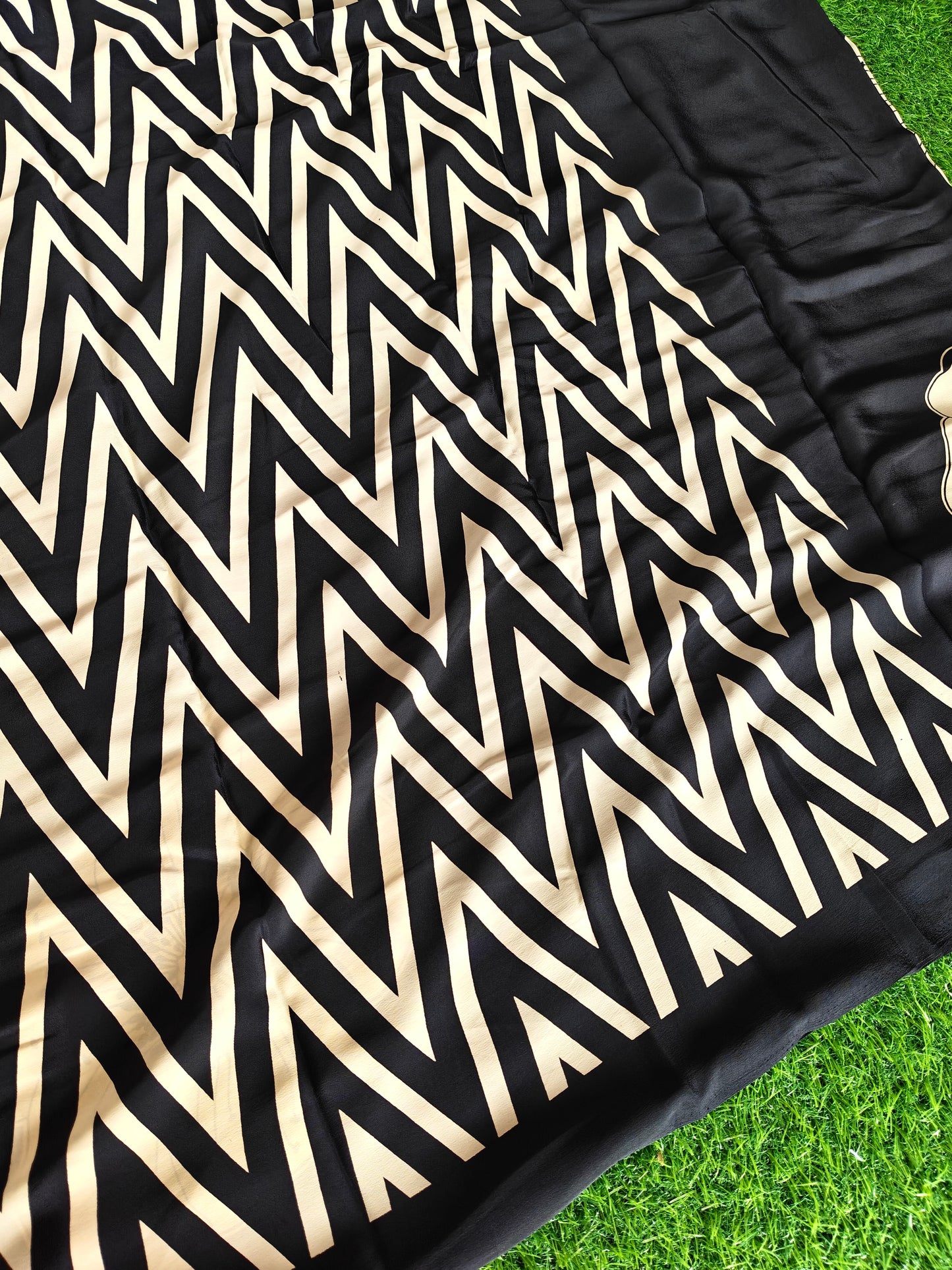 Black Italian crepe Silk Saree (Copy)
