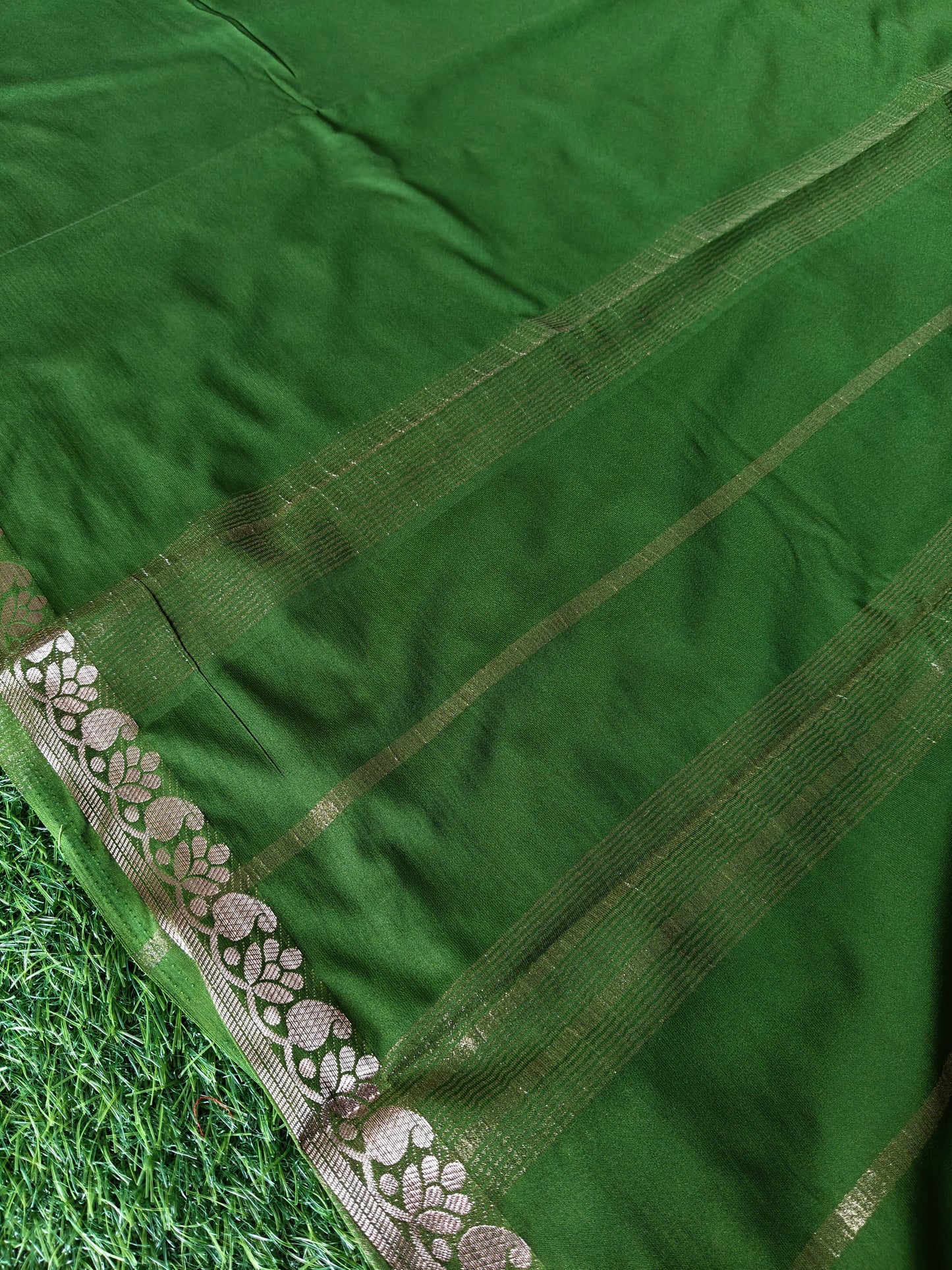 Mehndi Green Semi Crepe Silk Saree with Slim Zari Border