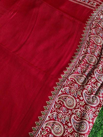 Red Italian Crepe Silk Saree with Paisley Printed Pallu & Designer Blouse | Lightweight Party Wear Saree