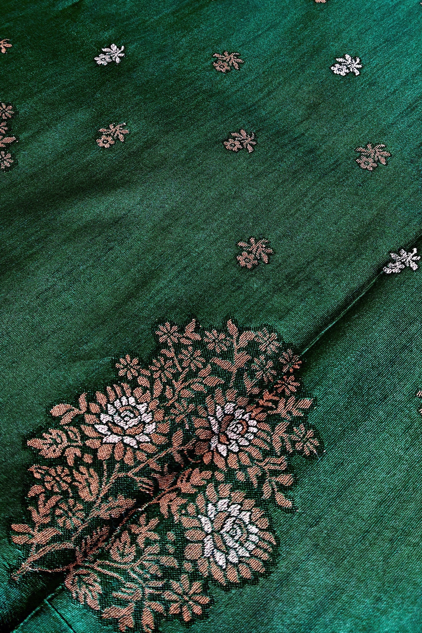Green Raw Silk Saree with Contrast Motif Work
