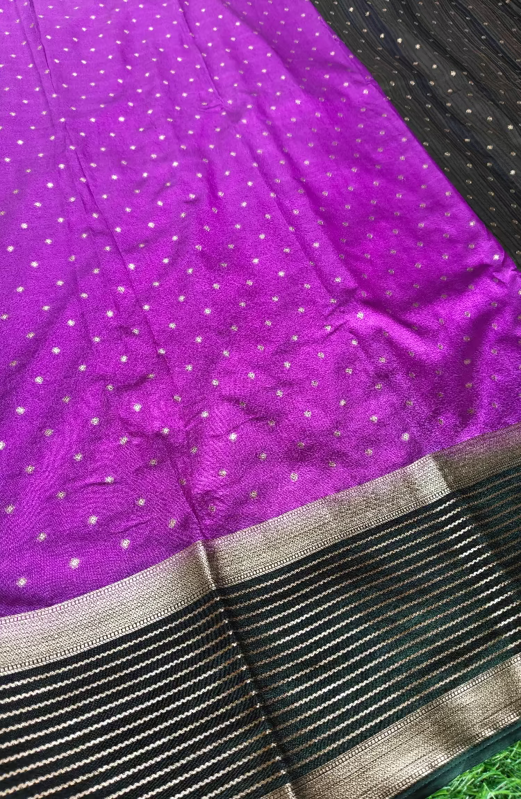 Crepe Silk lavender colour contrast border Saree (Copy)