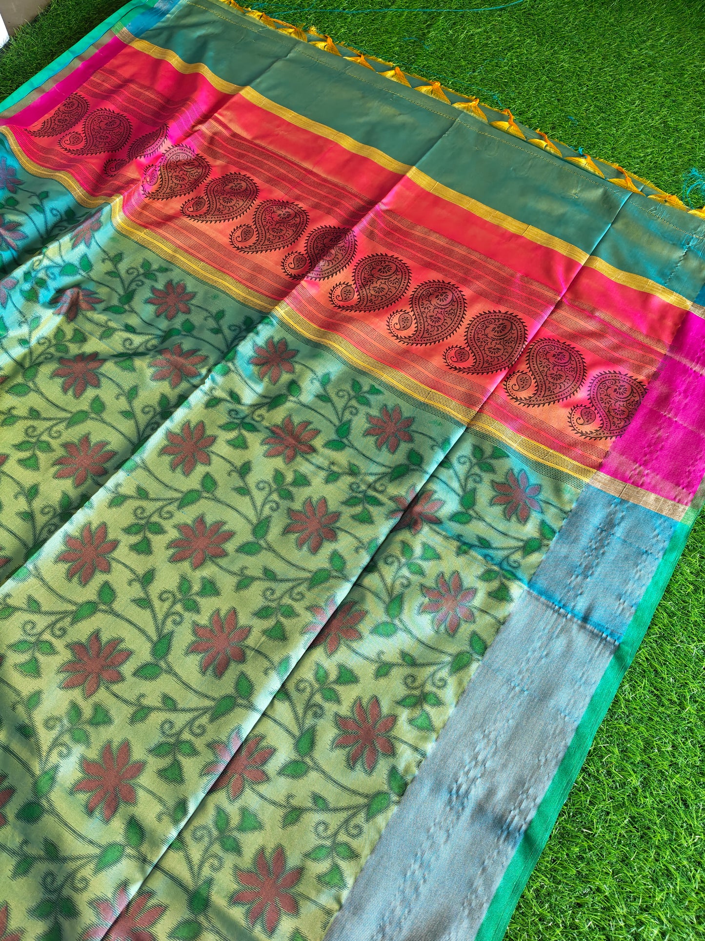 Pochampalli print Silk Saree (Copy)
