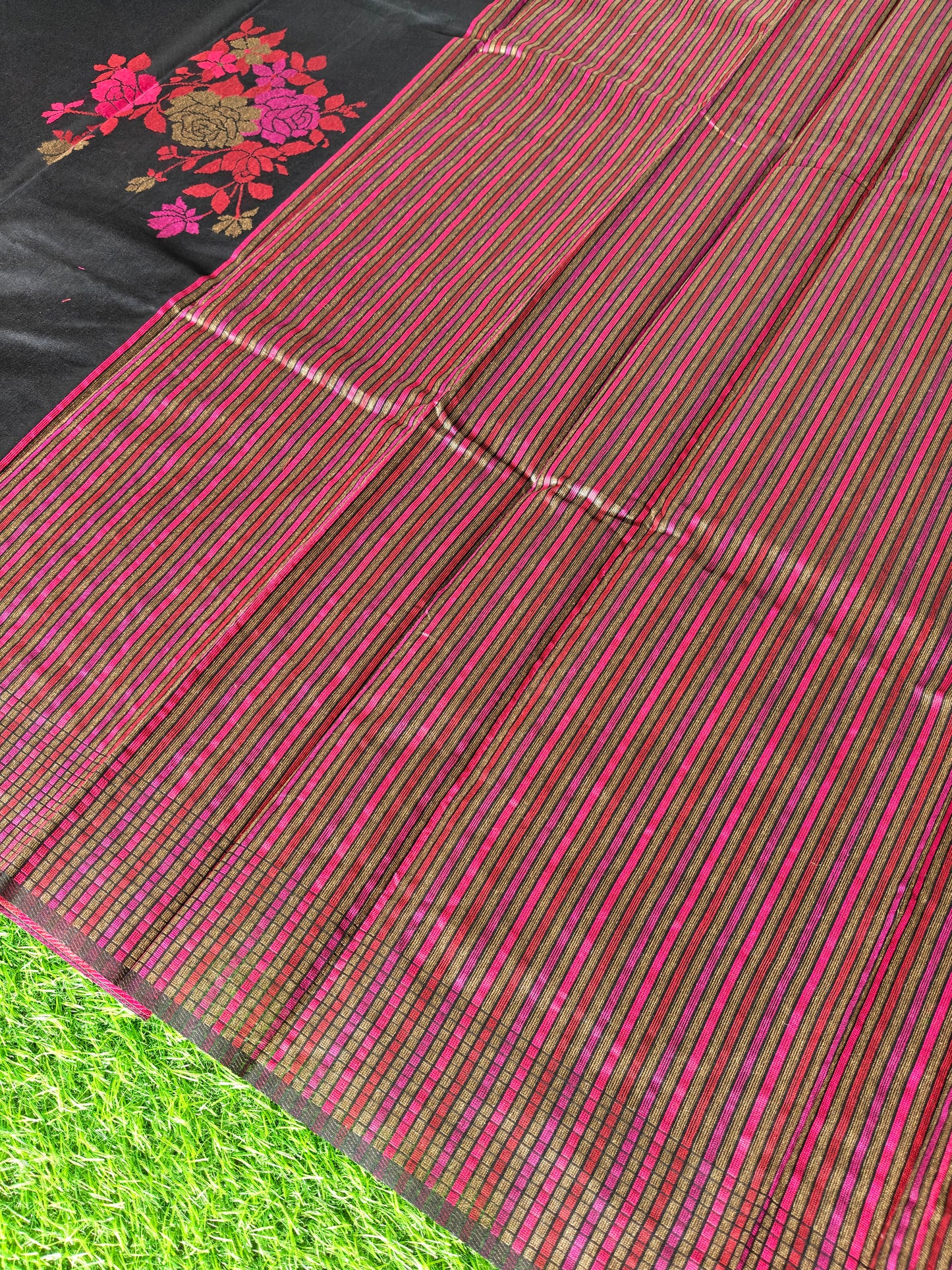 Black Cotton Saree with Thread Embroidery & Contrast Border | Elegant Traditional Saree