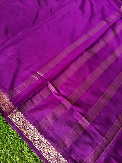Wine colour semi crepe solid colour  with slim border