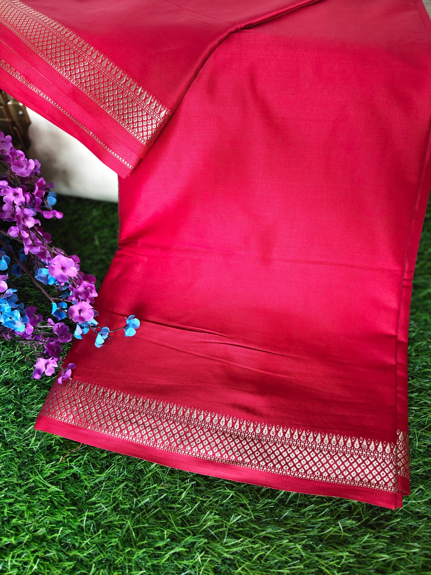 Tomato red colour semi crepe solid colour with slim border