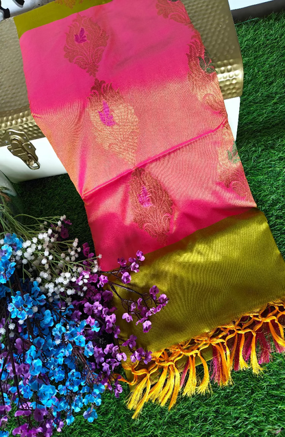 Double shades mehndi green colour ,contrast rani pink border n pallu saree